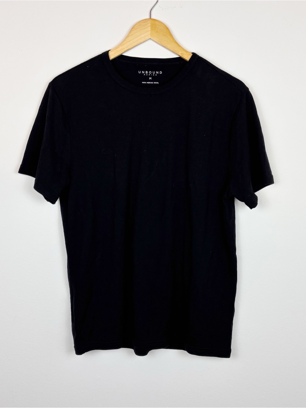 Unbound Merino Black 100% Merino Wool Crewneck T-Shirt Size M